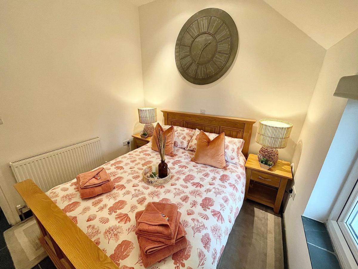 The Mermaids Watch Pendine Dog Friendly With Cymru Holidays Екстериор снимка